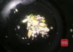 排骨炖豆角土豆的做法图解4