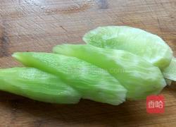 姜香莴苣的做法图解1