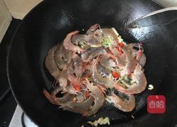 油爆虾的做法图解4