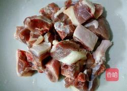 紫苏冬瓜烧鸭肉的做法图解1