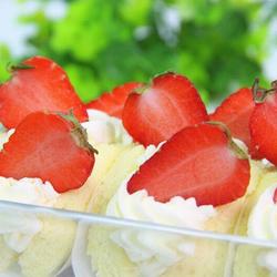风靡韩国的草莓蛋糕卷的做法[图]
