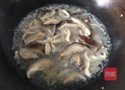香菇鸡丝汤面的做法图解5