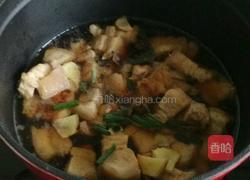 土豆胡萝卜炖五花肉的做法图解5