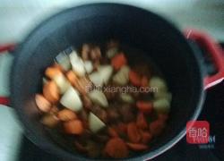 土豆胡萝卜炖五花肉的做法图解7