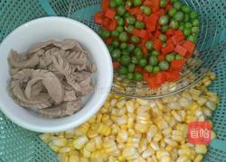 腰花炒玉米粒的做法图解3