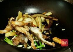 咸鱼烧茄子土豆的做法图解12