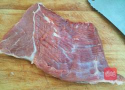 香辣牛肉酱的做法图解1