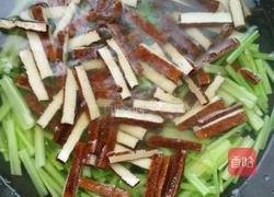 凉拌香芹豆腐干的做法图解6