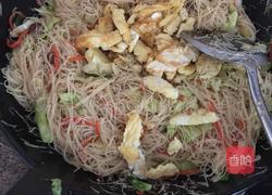 猪蹄炒米粉的做法图解5