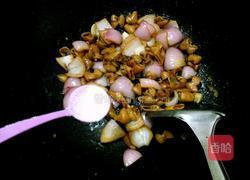 肥肠炒洋葱的做法图解6