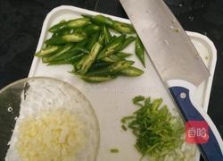 蒜香花甲的做法图解2