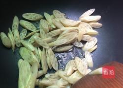 醋溜藕根的做法图解3