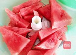 柠檬西瓜汁的做法图解3