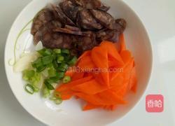 腊肠炒荷兰豆的做法图解3