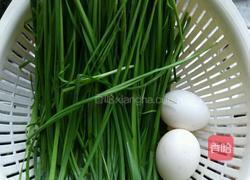煎饼韭菜鸡蛋盒子的做法图解1