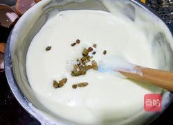 葡萄干蛋糕卷的做法图解12