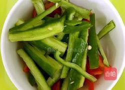 蒜苔炒腊肠的做法图解2