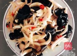 洋葱拌木耳的做法图解7