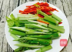 凉拌芦笋西芹豆腐皮的做法图解5