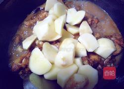 土豆鲍菇烧鸡翅根的做法图解11