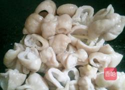 双椒炒肥肠的做法图解3