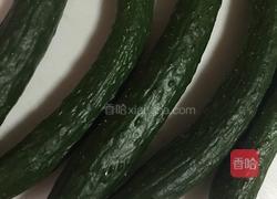 秘制腌黄瓜的做法图解1