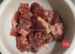 马蹄胡萝卜冬瓜薏米水鸭汤的做法图解2