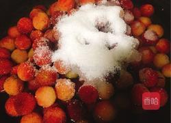 糖水白杨梅罐头的做法图解1