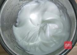 戚风蛋糕的做法图解4