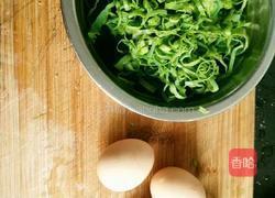菏叶炒鸡蛋的做法图解3