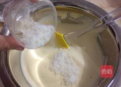 椰蓉纸杯蛋糕的做法图解4