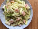 蒲菜炒虾仁的做法[图]