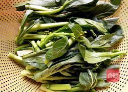 菜心炒瘦肉的做法图解2