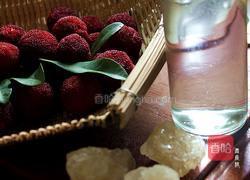 杨梅糖水和杨梅酒的做法图解1