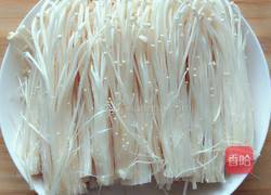 金针菇蒸剁椒沫的做法图解1