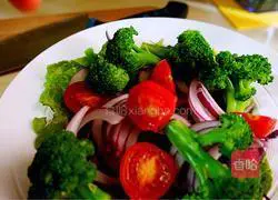 Qingdao#Purple Cabbage Broccoli Mixed Salad#New Year's Eve Dinner#Recipe Illustration 6