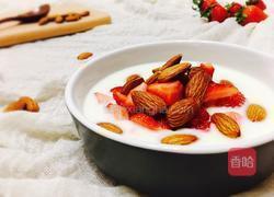 巴旦木草莓酸奶杯的做法图解6