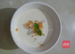 芒果牛奶的做法图解4