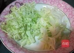 鸡汁木耳烩白菜的做法图解1