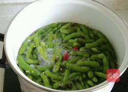 蓝调盐水煮毛豆的做法图解4