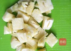 菠萝煮年糕的做法图解2