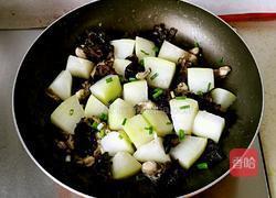 牡蛎炖冬瓜的做法图解4