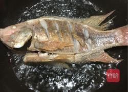 红烧红鱼的做法图解5