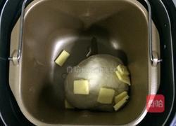 培根口蘑田园披萨的做法图解2