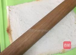 吐司火腿鸡蛋卷的做法图解2