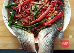清蒸剁椒鲈鱼的做法图解6