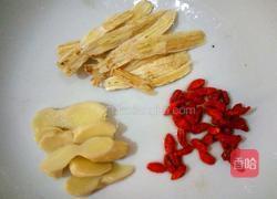 鲜土茯苓猪骨汤的做法图解2