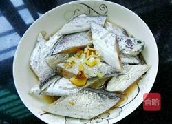 糖醋带鱼的做法图解3