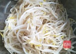 凉拌绿豆芽的做法图解4