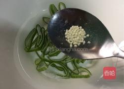 酸辣馄饨的做法图解5